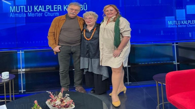 ÇOCUKKEN SOHBETLERİNİ BİR KÖŞEDEN DİNLERDİM