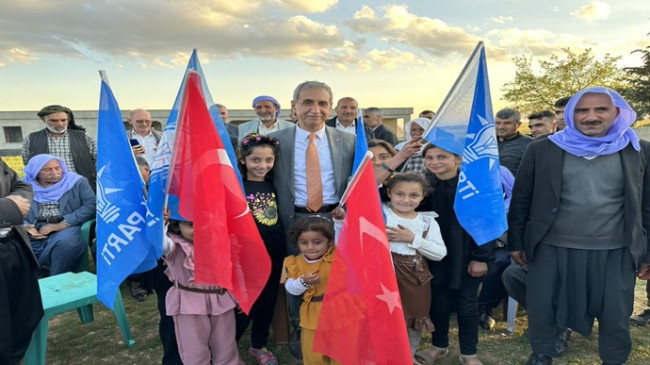AK PARTİ ŞANLIURFA MİLLETVEKİLİ ADAYI ABDURRAHİM DUSAK, VATANDAŞLARLA KUCAKLAŞTI