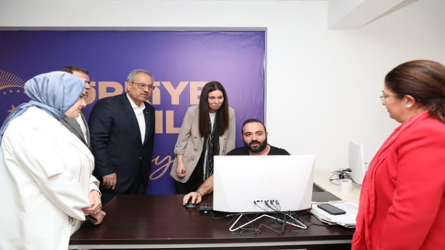 AK PARTİ GENEL BAŞKAN YARDIMCISI KARAASLAN ŞANLIURFA’YA GELDİ