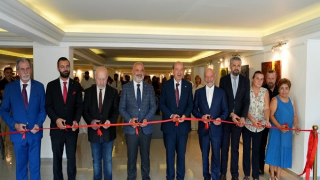 Cumhurbaşkanı Ersin Tatar, YDÜ Güzel Sanatlar Temmuz Sergisinin açılışını yaptı