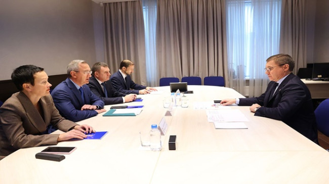 Vladimir Yakushev ve Vladislav Shapsha, Birleşik Rusya’nın Kaluga bölgesindeki 2025 görevlerini tartıştı