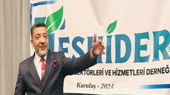 TESHİDER TÜM TEMİZLİK SEKTÖRLERİ VE HİZMETLERİ DERNEK BAŞKANI AYNI ZAMAN DA ARENA VE SANAT TEMİZLİK İLAÇLAMA ŞİRKETLERİ YÖNETİM KURULU BAŞKANI OSMAN GÜLAÇTI`DAN YENİ YIL MESAJI