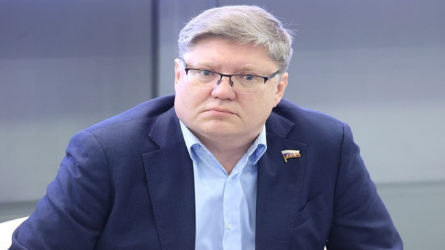 Andrey Isaev: Birleşik Rusya, 1 Ocak 2025’ten itibaren çalışan emeklilerin emekli maaşlarının %7,3 oranında endekslenmesini sağladı
