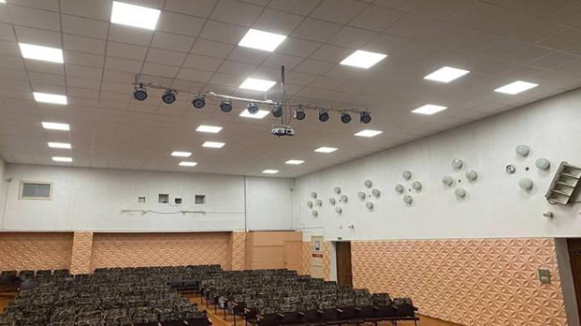 По партпроекту «Культура малой Родины» обновили зрительный зал в ДК в деревне Кожиль в Удмуртии