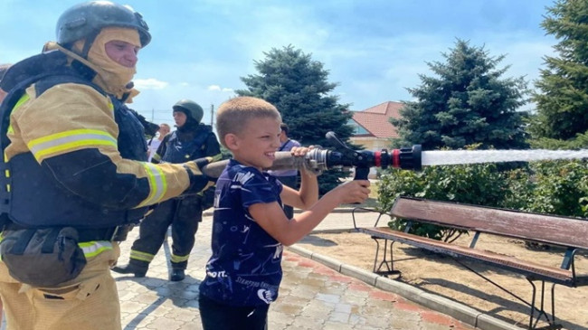 «Единая Россия» провела урок по противопожарной безопасности для детей в Херсонской области