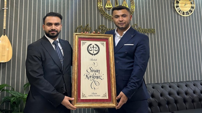 AVUKAT HÜSEYİN ARSLANOĞLU`NDAN AVUKAT SİNAN KORKMAZ `A ANLAMLI ZİYARET