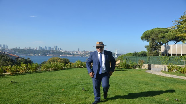 KRAL GAZETECİ ABDULLAH YİĞİT `TEN YENİ YIL MESAJI