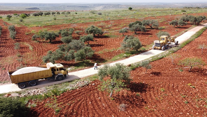 “SAKLI CENNET” HALFETİ KIRSALINDA YOL ÇALIŞMALARI HIZLANDI