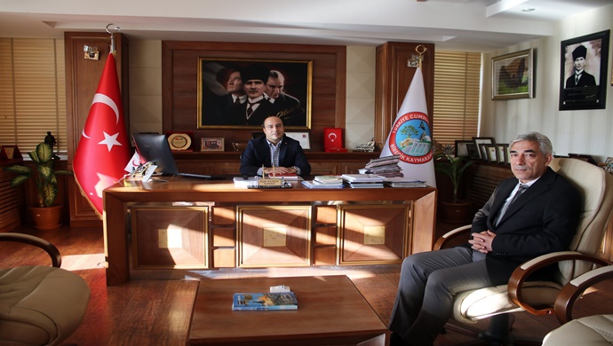 Birecik İlçe Emniyet Müdürü İbrahim Aydoğan Kaymakamımız Kadir Duman’ı makamında ziyaret etti