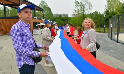 Ко Дню государственного флага России московские единороссы организовали спортивный фестиваль и автопробег