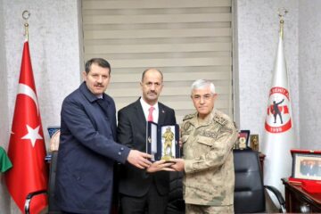 Jandarma Genel Komutanı Çetin’den Şehit Aileler Derneğine Ziyaret