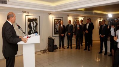 Cumhurbaşkanı Ersin Tatar, Yakın Doğu Üniversitesi, Güzel Sanatlar Mart Sergisi’nin açılışına katıldı