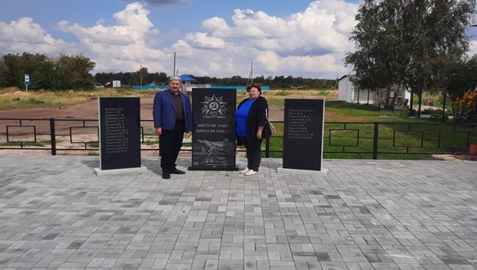 Çelyabinsk bölgesinde Birleşik Rusya’nın yardımıyla Büyük Vatanseverlik Savaşı katılımcılarına ait bir anıt onarıldı